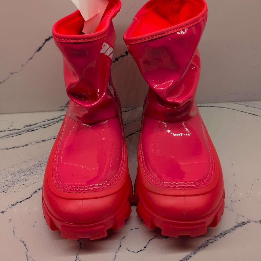 UGG KIDS CLASSIC BRELLAH MINI SUPER CORAL KIDS SIZE US 4 NEW - Picture 2 of 6